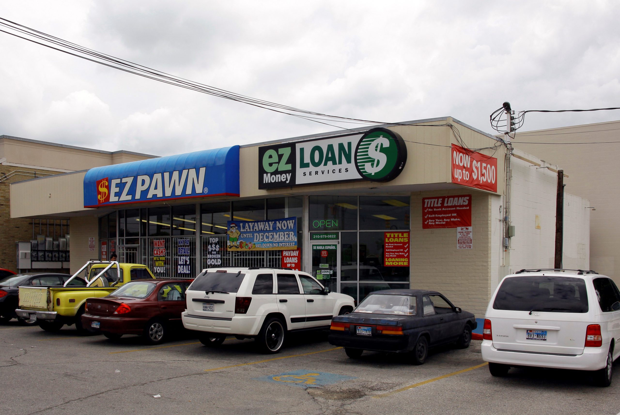 Exterior Photograph of EZ Pawn in San Antonio, Texas