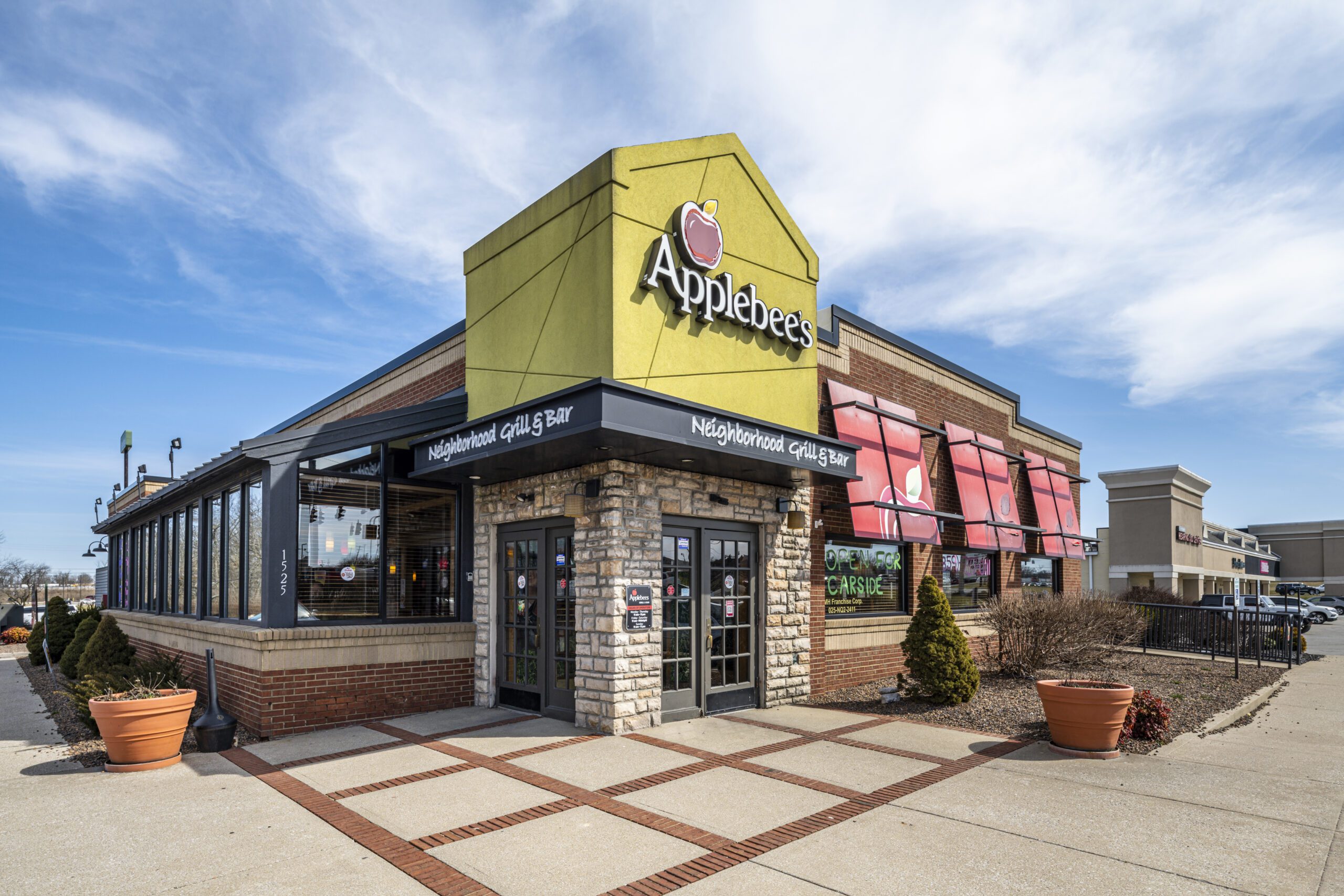 Applebee’s<br><span class='location'>Winchester, KY</span>